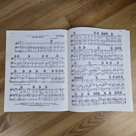 VTG Disneyland The Sounds of Christmas Piano Vocal Sheet Music Vtg - Picture 15 of 16